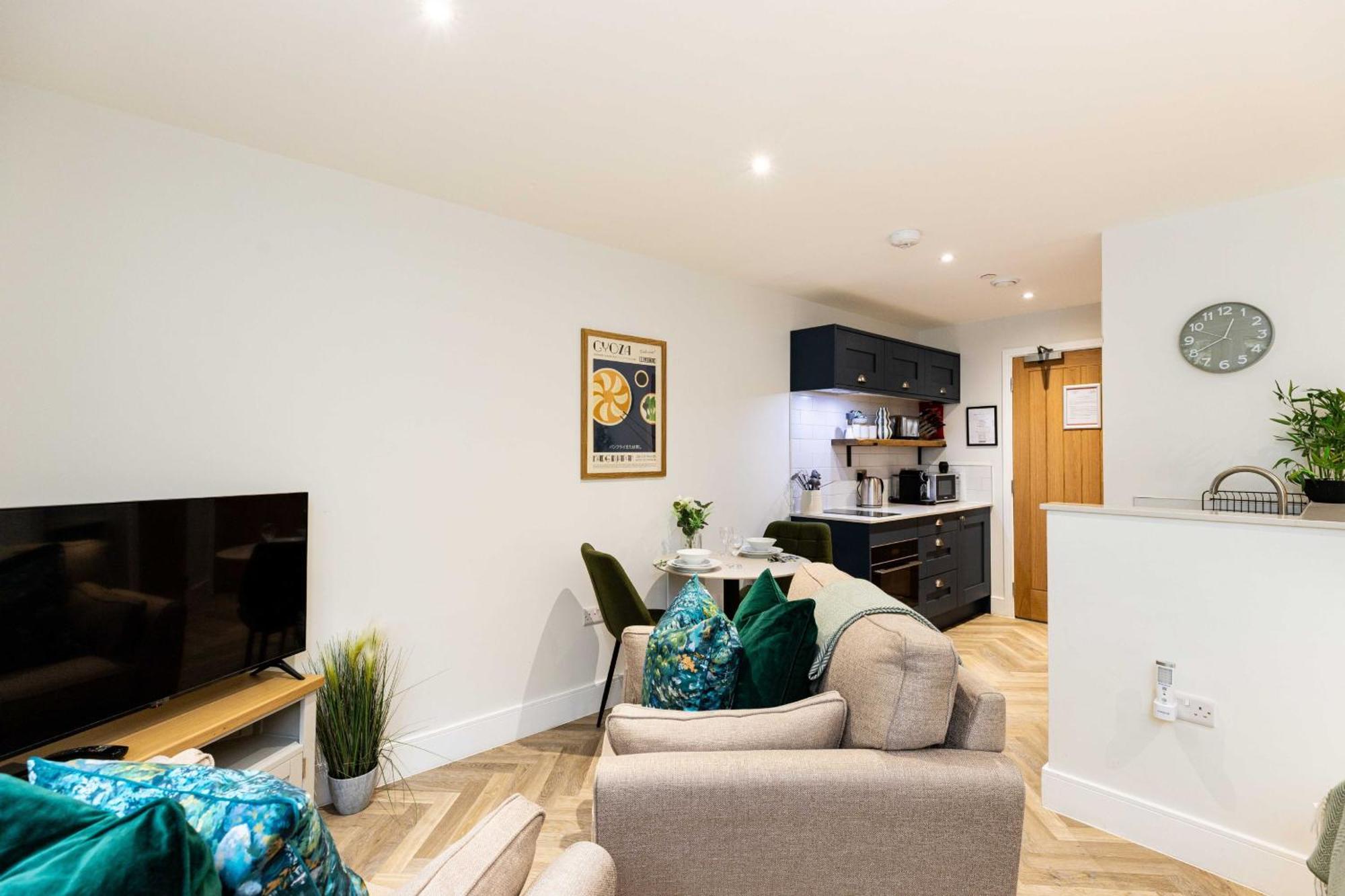 Rock Mill 9 * Stony Middleton